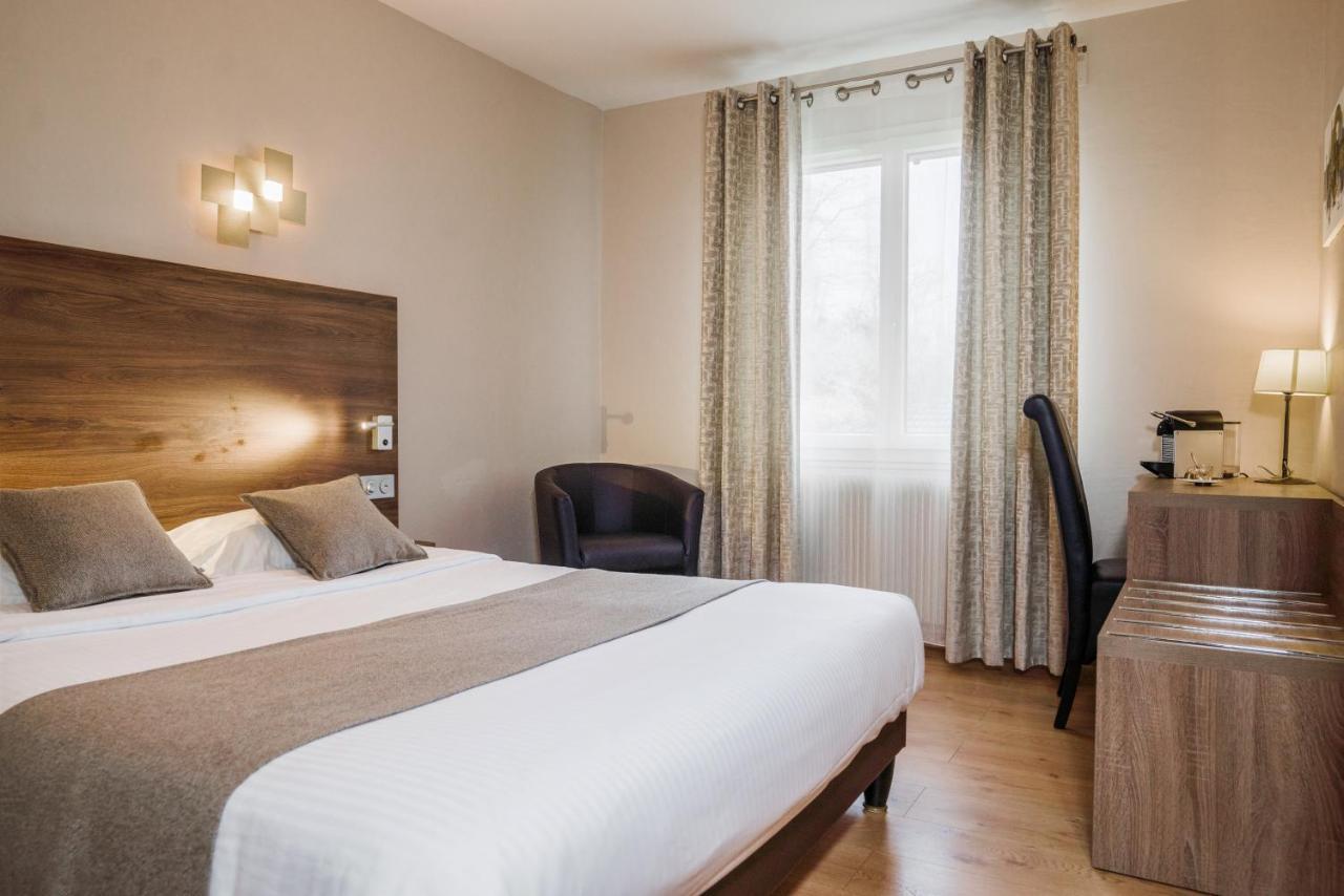 Logis Le Petit Casset Hotel 3*