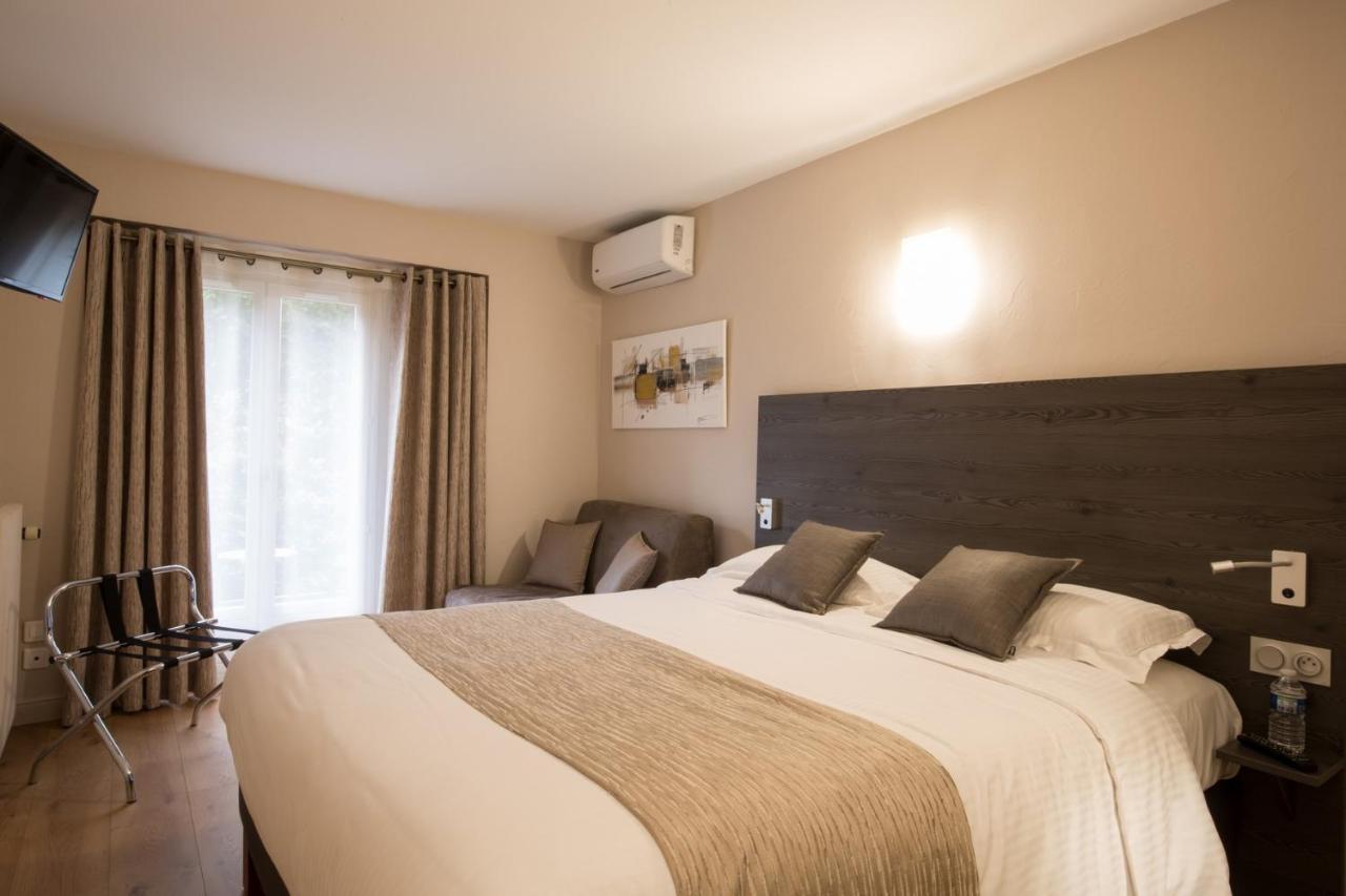 Logis Le Petit Casset Hotel 3*