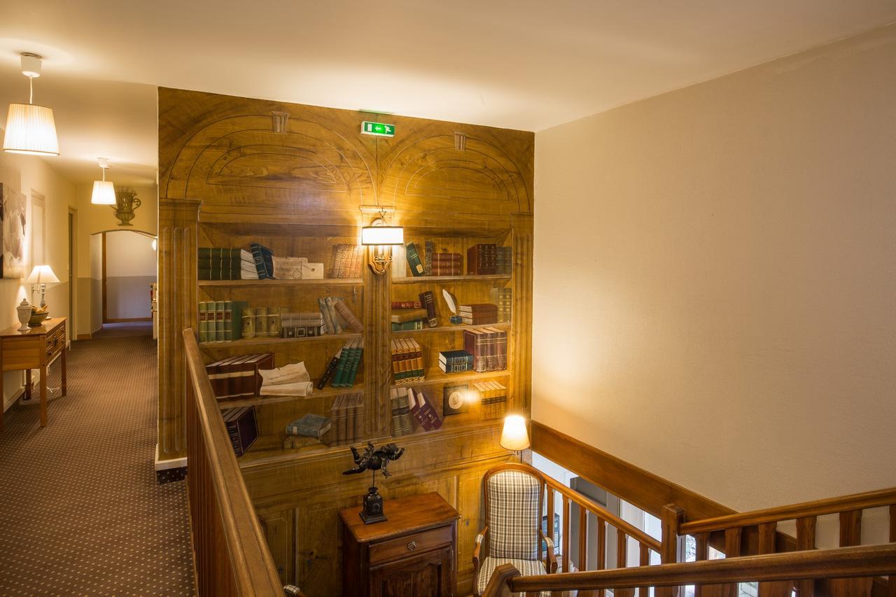 Logis Le Petit Casset Hotel