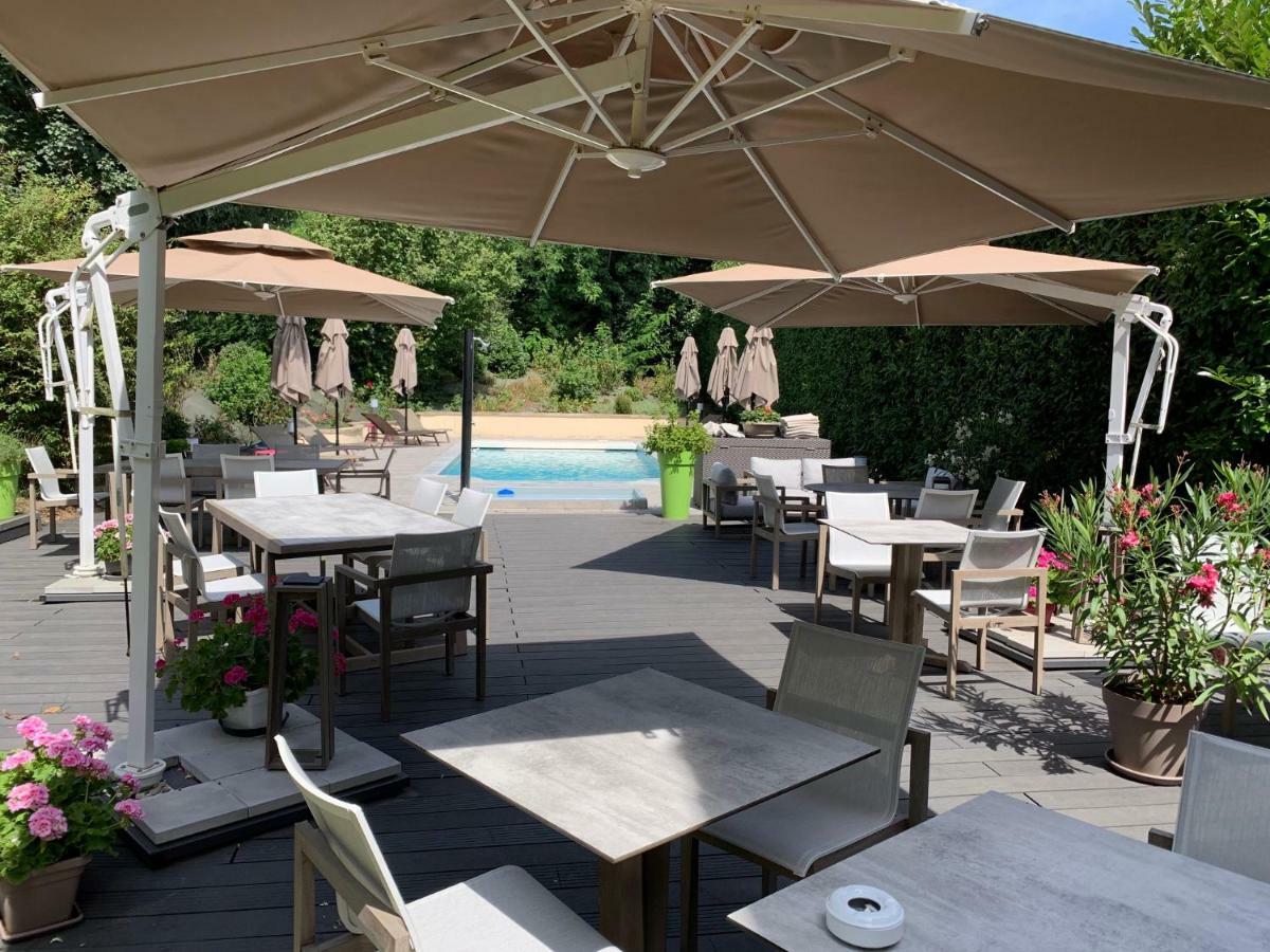 Logis Le Petit Casset 3* La Boisse